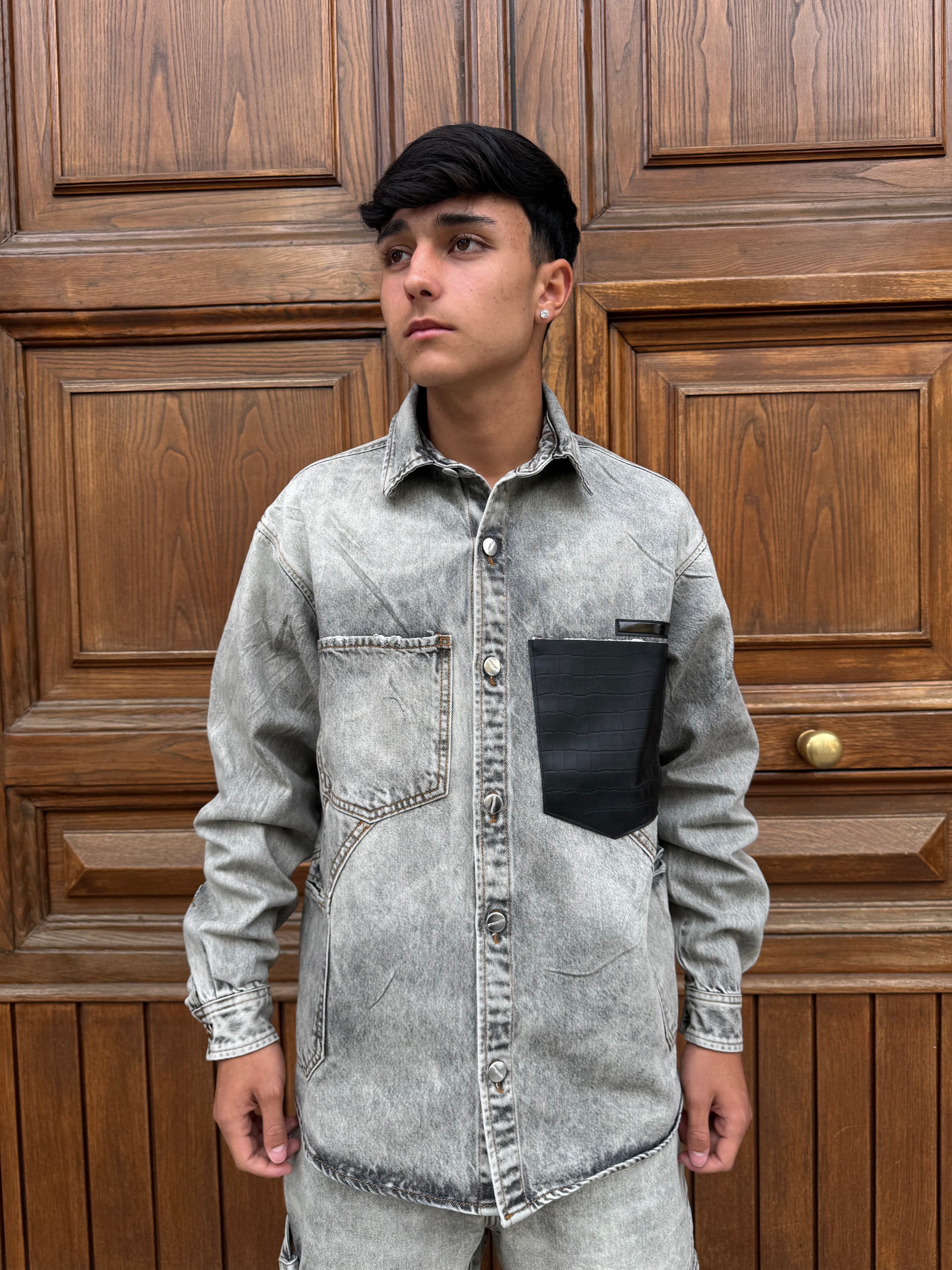 GREY SHIRT PATCH