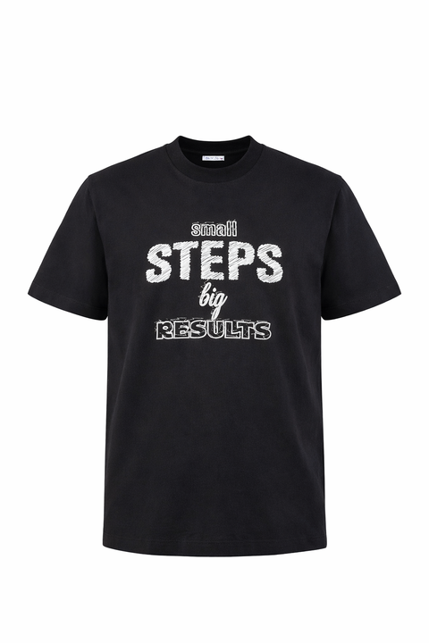 BLACK SMALL STEPS TEE