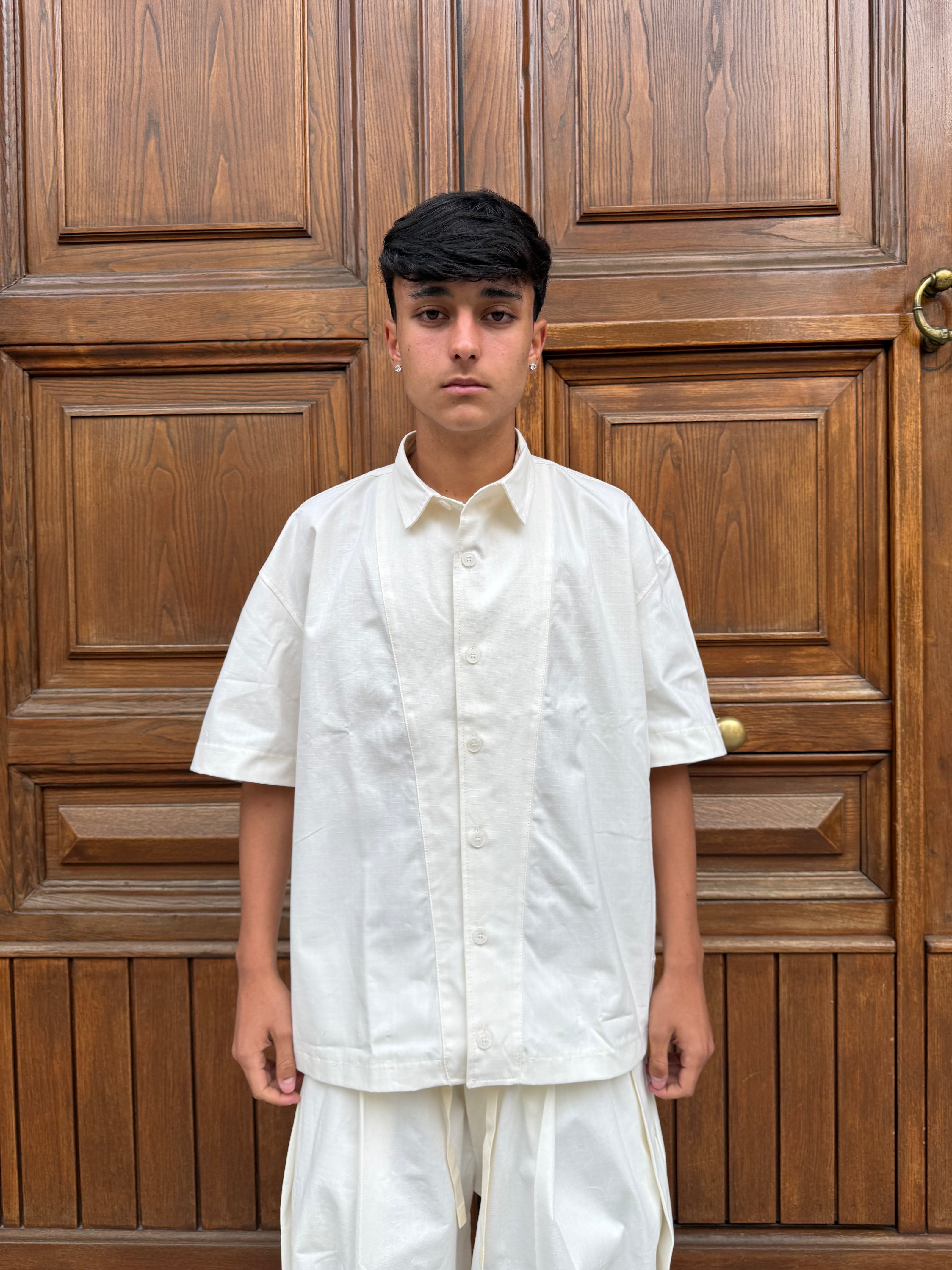 WHITE SHIRT