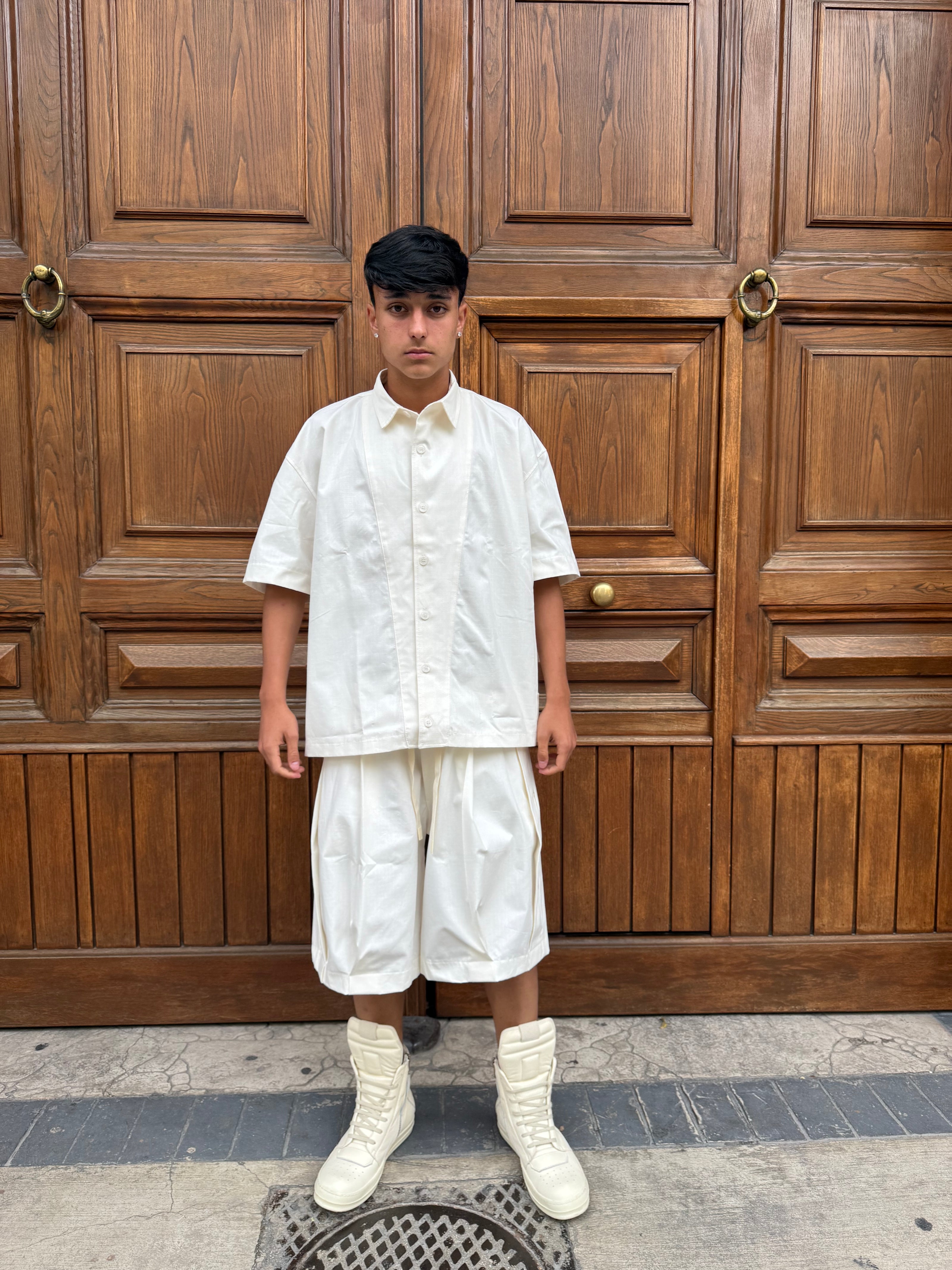 WHITE BER GAVENSEMBLE