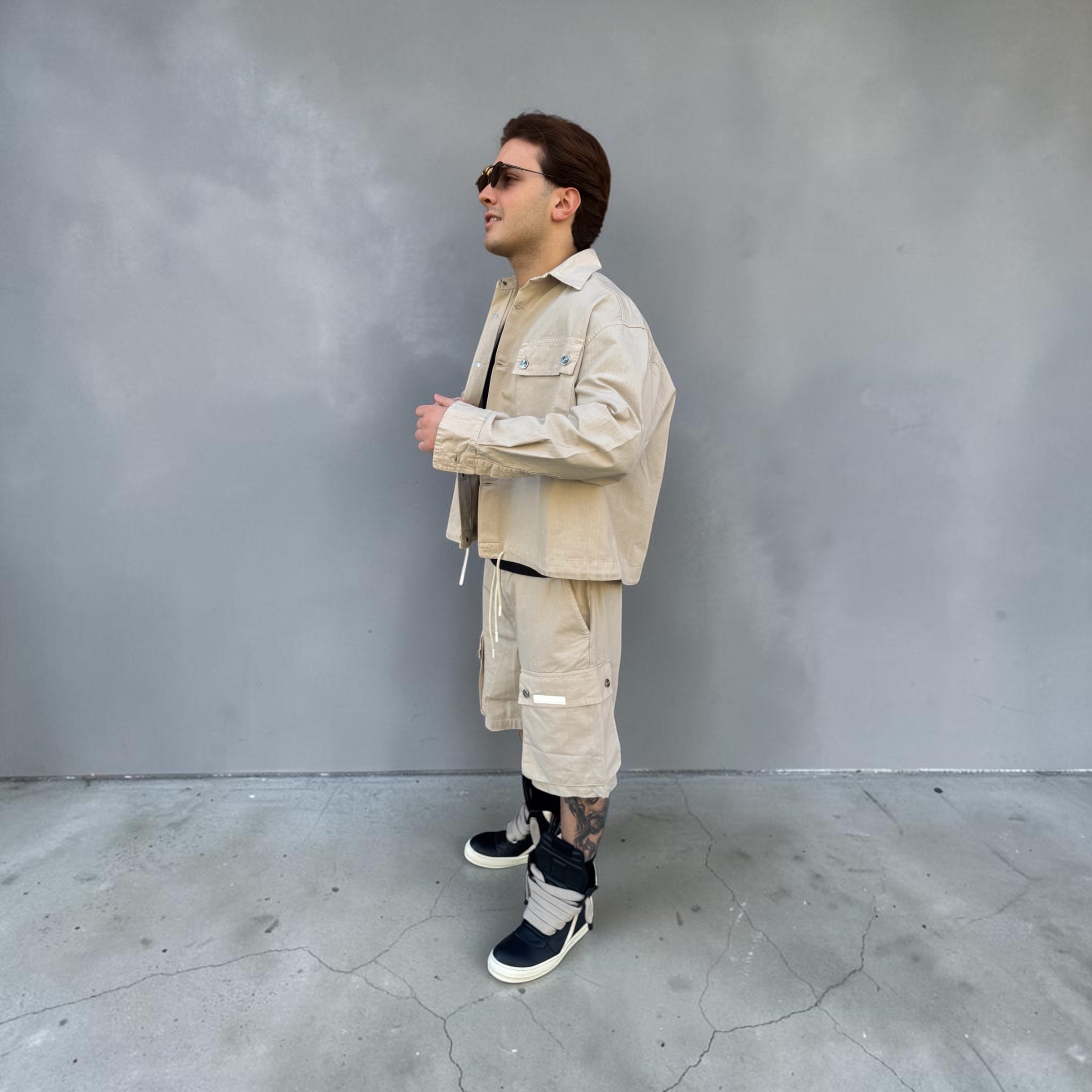 BEIGE JACKET WITH LACE