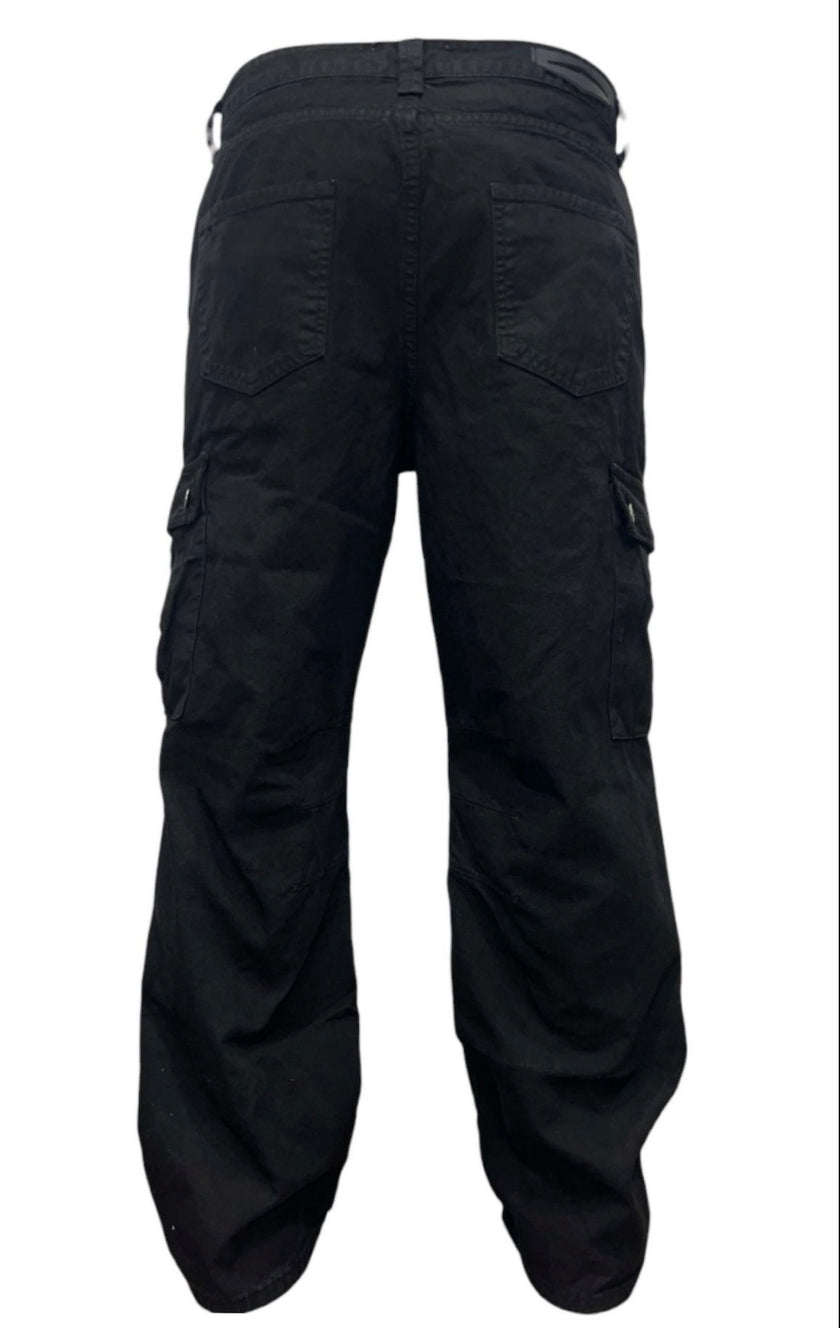 BLACK CARGO JEANS