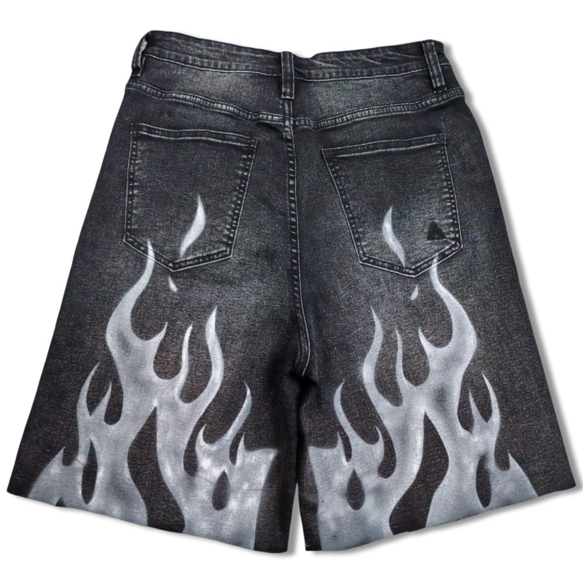 DUAL FLAMES SHORTS BLACK