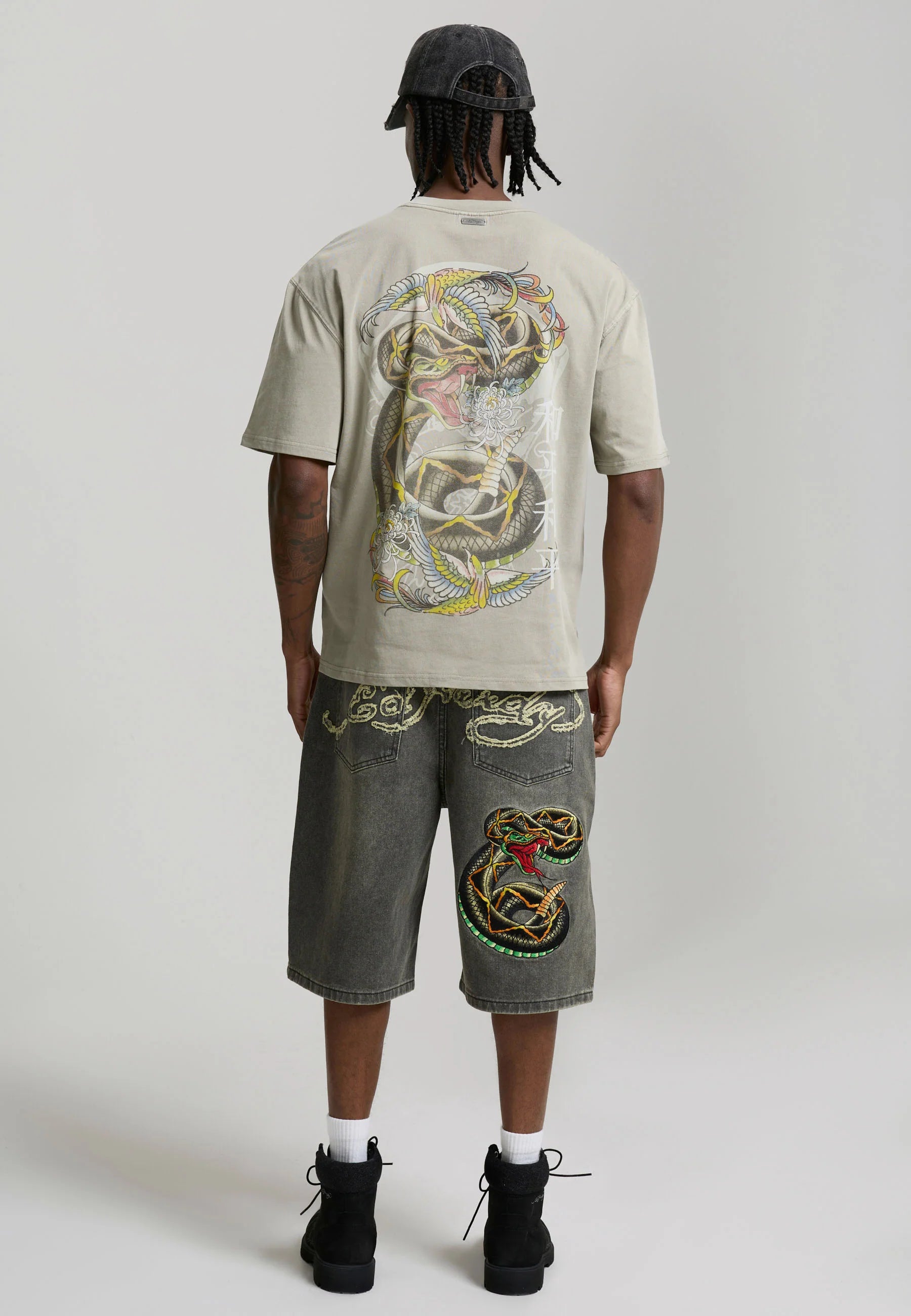 MENS WASHED SNAKE CHARMER RELAXED T-SHIRT - WASHED GREEN