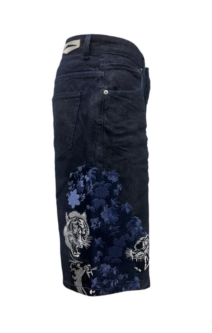 TIGER SHORT DO NOT CONFORM